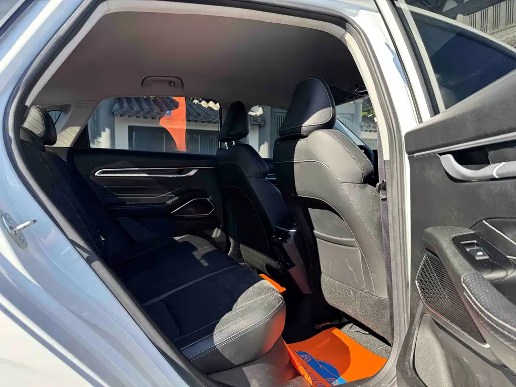 Geely Emgrand — миниатюра 9