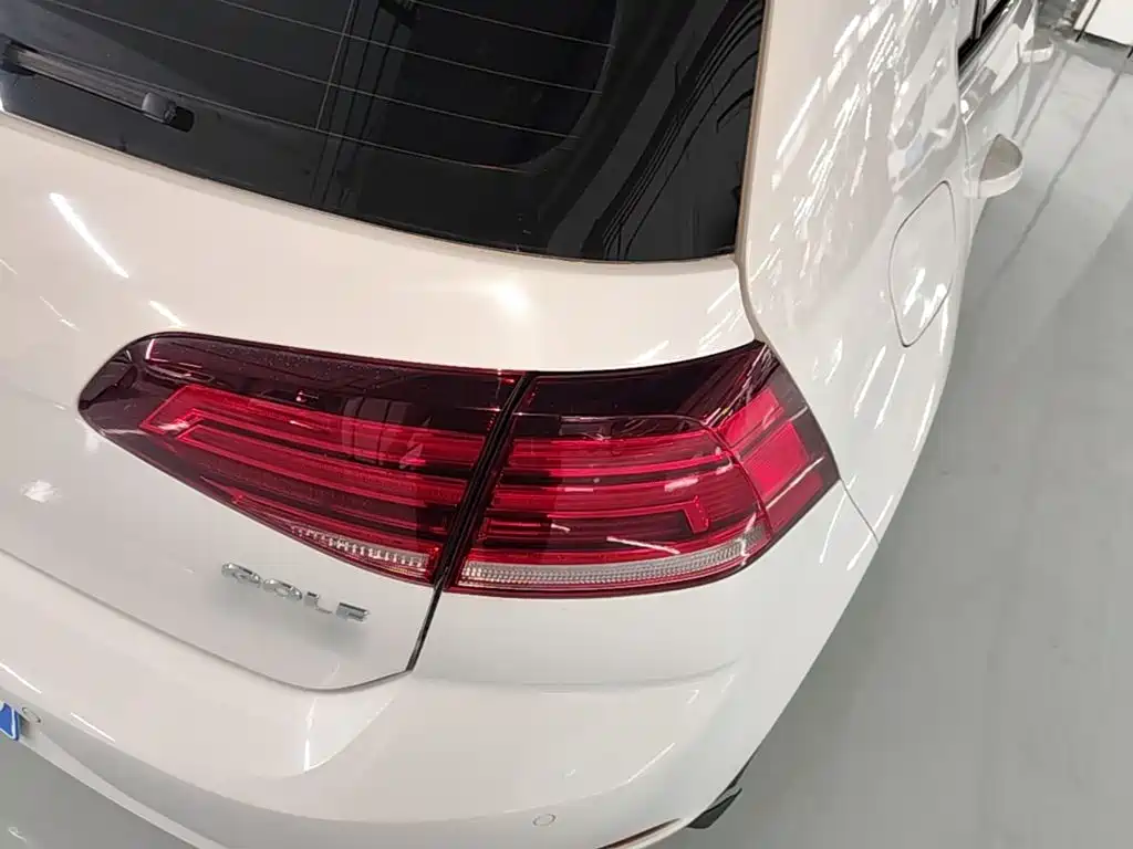 Volkswagen Golf — миниатюра 8