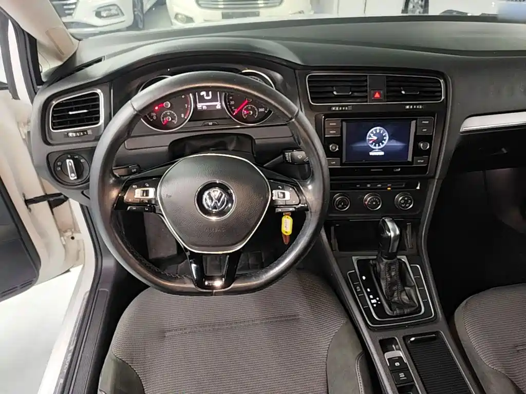 Volkswagen Golf — миниатюра 11
