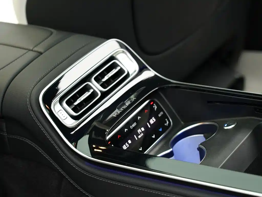 Mercedes-Benz S-Class — миниатюра 16
