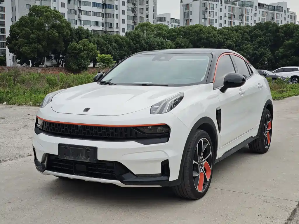 Купить Lynk & Co 05