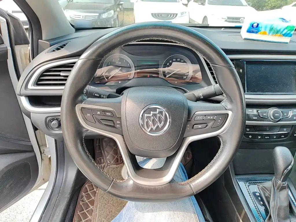 Buick Excelle — миниатюра 11