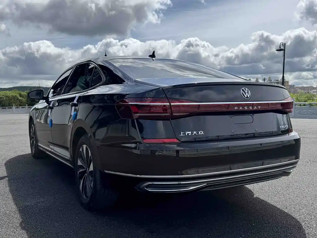 Volkswagen Passat — миниатюра 4