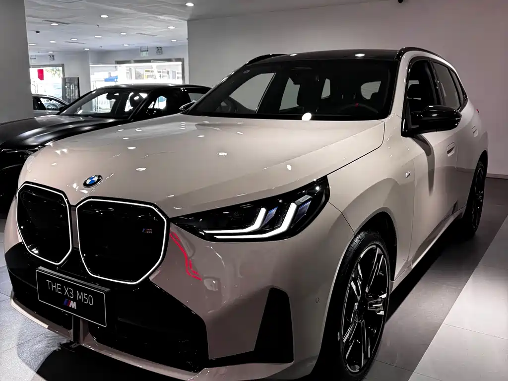 BMW 宝马X3 M50 0