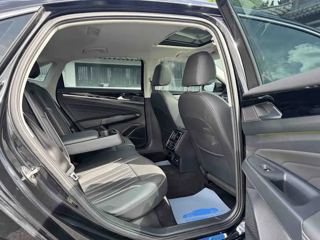 Volkswagen Passat — миниатюра 9