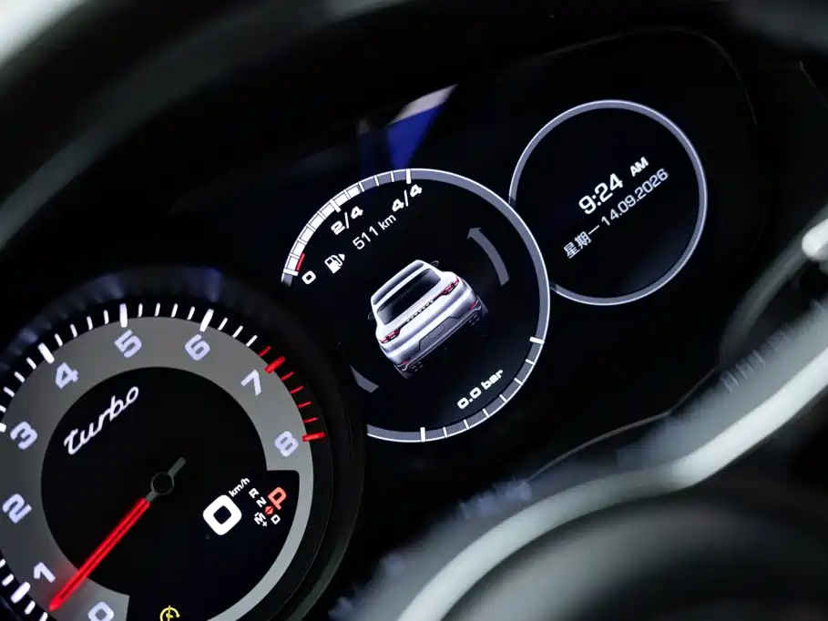 Porsche Cayenne — миниатюра 23