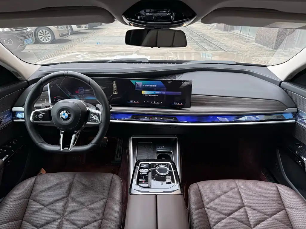 BMW 7 Series 7 2023 735Li M Sport