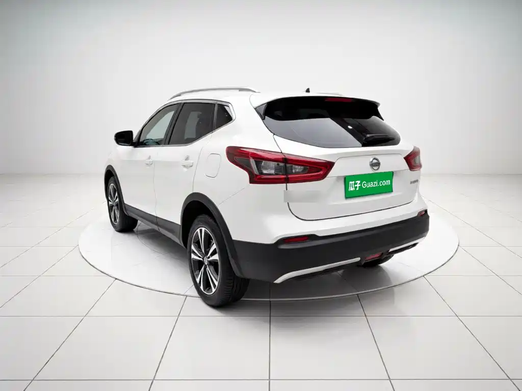Nissan Qashqai — миниатюра 4