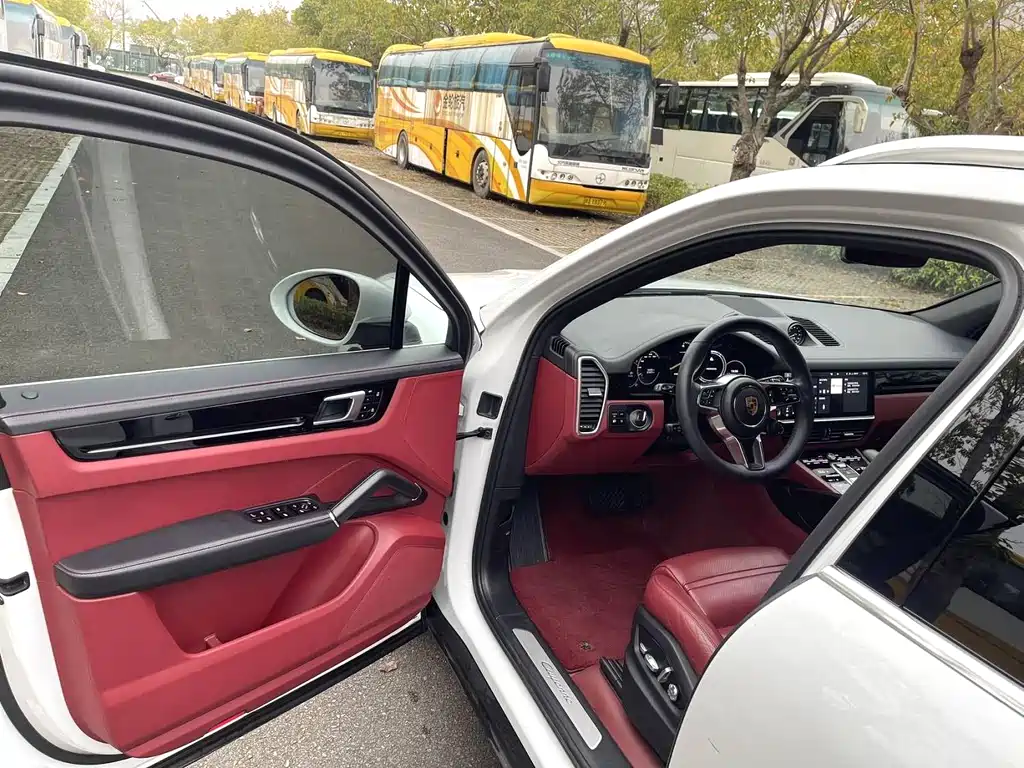 PORSCHE CAYENNE NEW ENERGY