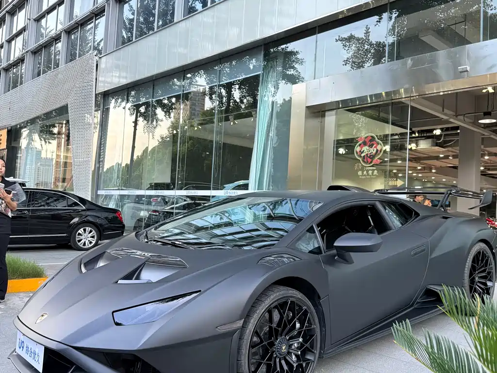 Купить Lamborghini Huracán