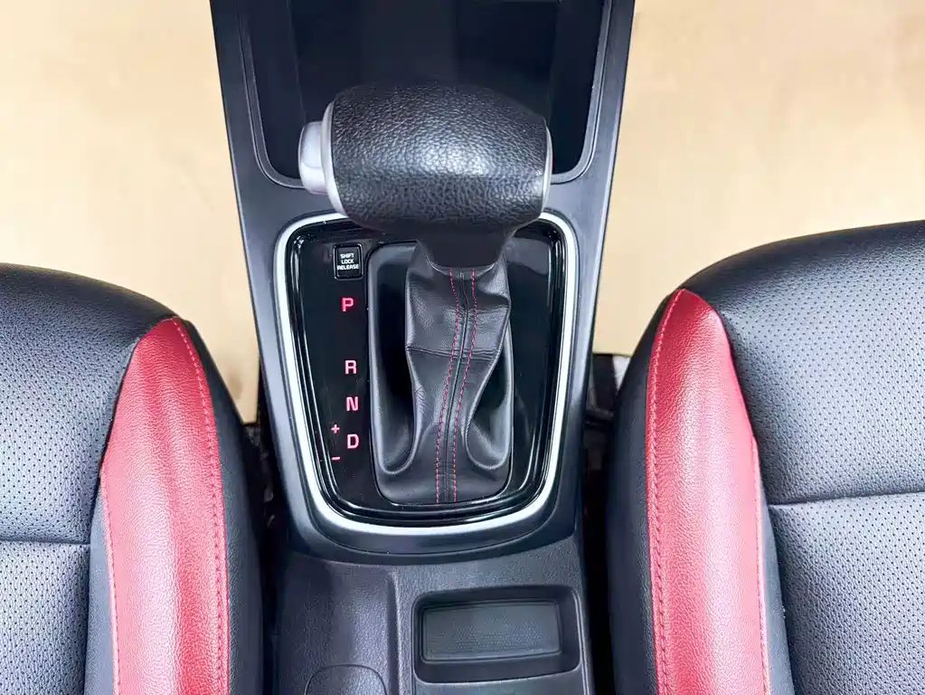 Kia KX Cross — миниатюра 12