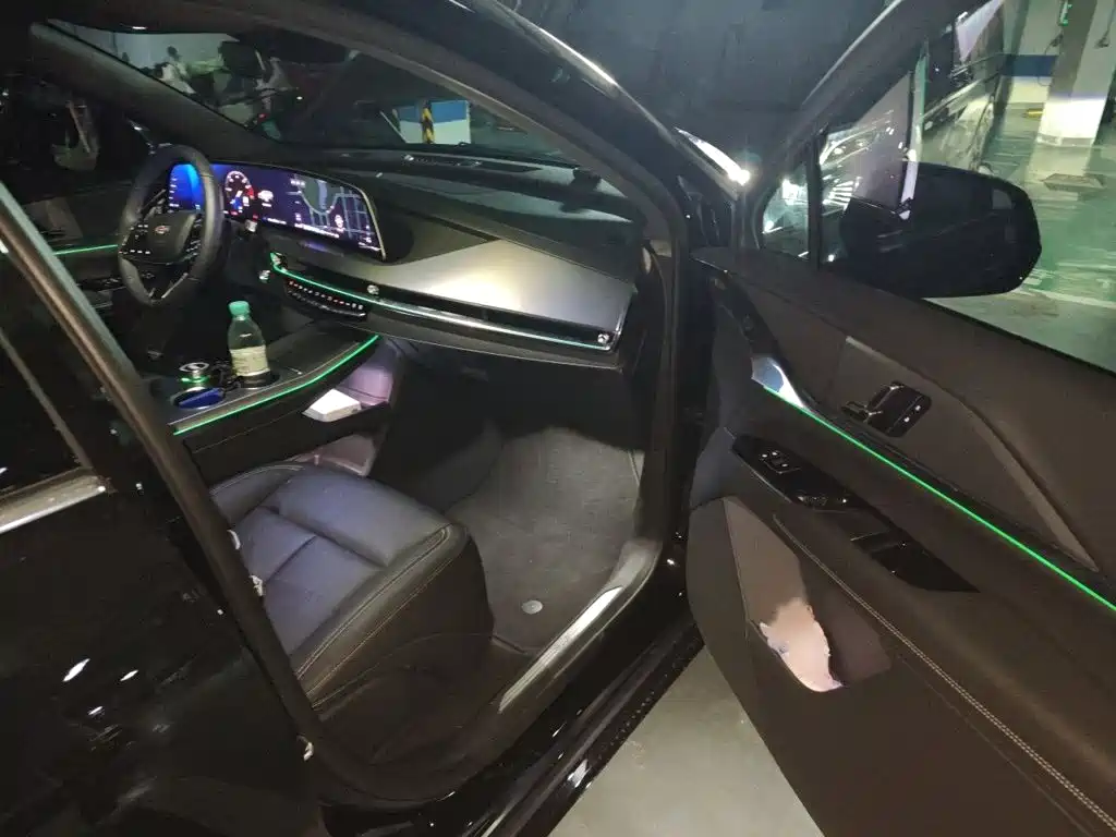 Cadillac XT5 — миниатюра 20