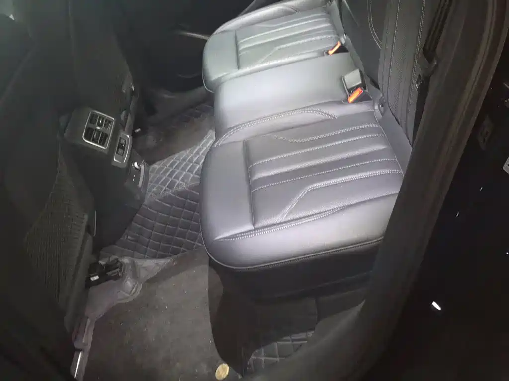 Audi Q5L — миниатюра 15