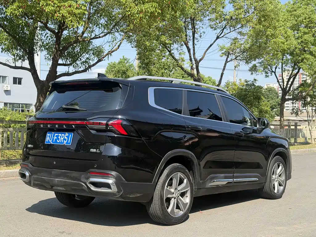 Geely Haoyue L — миниатюра 9