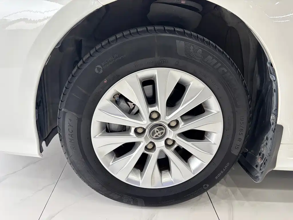 Toyota Corolla — миниатюра 17