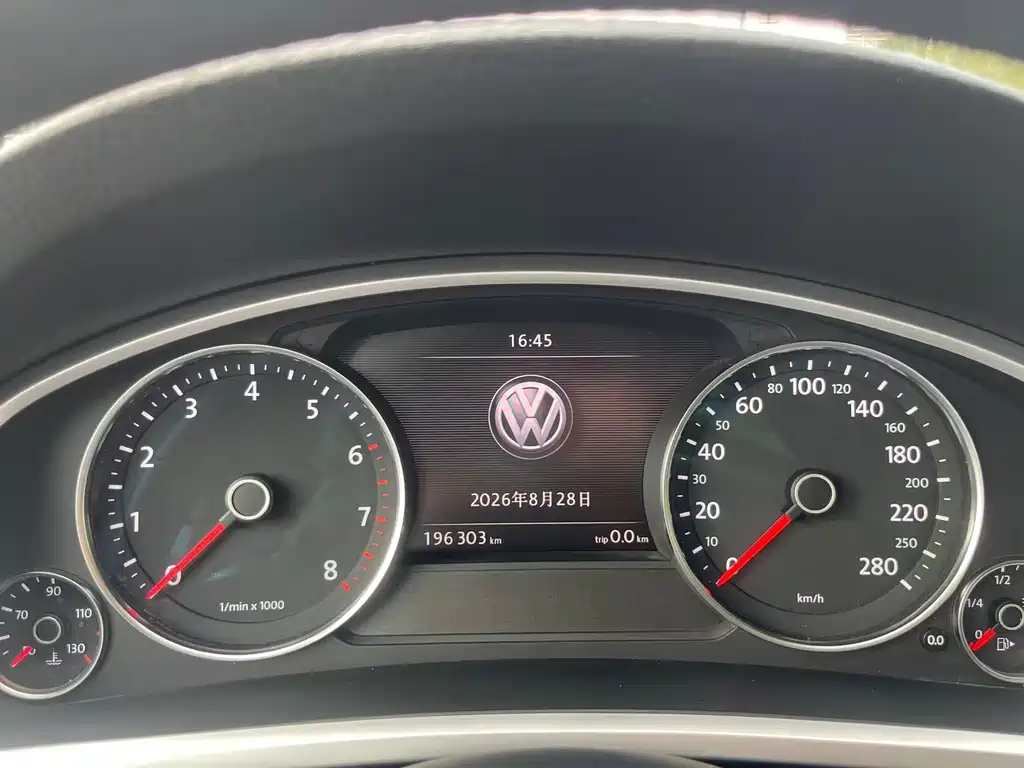 Volkswagen Touareg — миниатюра 11