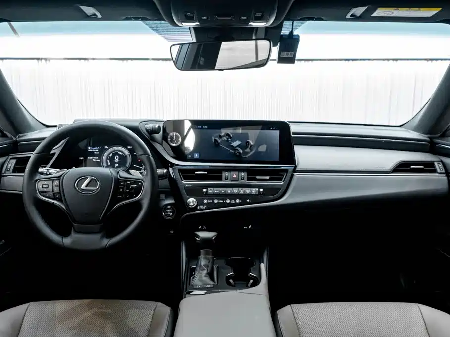 Lexus ES — миниатюра 14