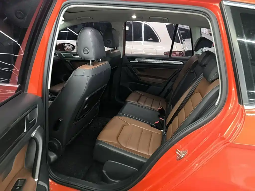 Volkswagen Golf Sportsvan — миниатюра 17