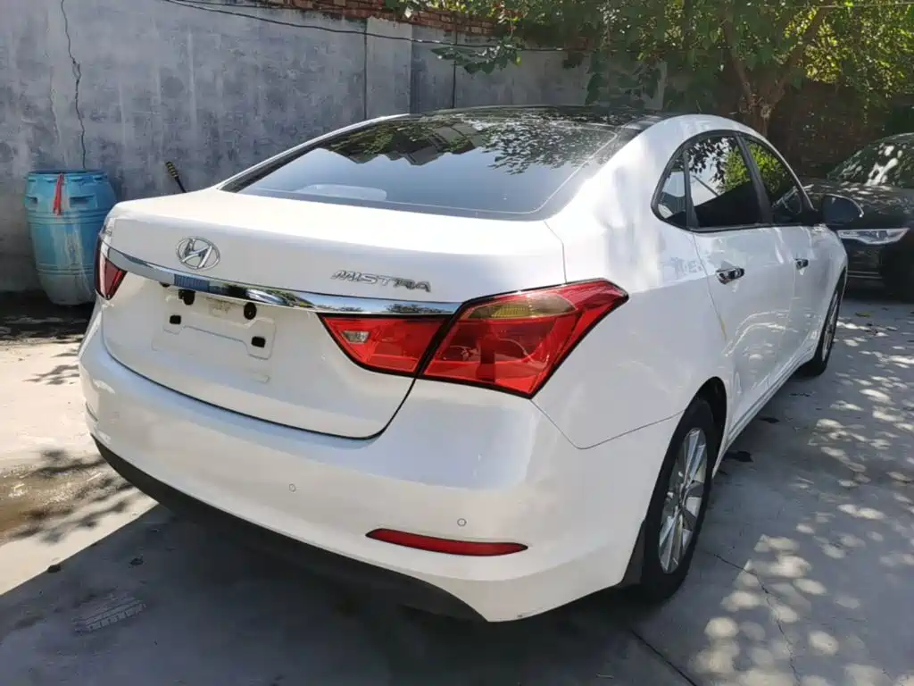 Hyundai Mistra — миниатюра 7