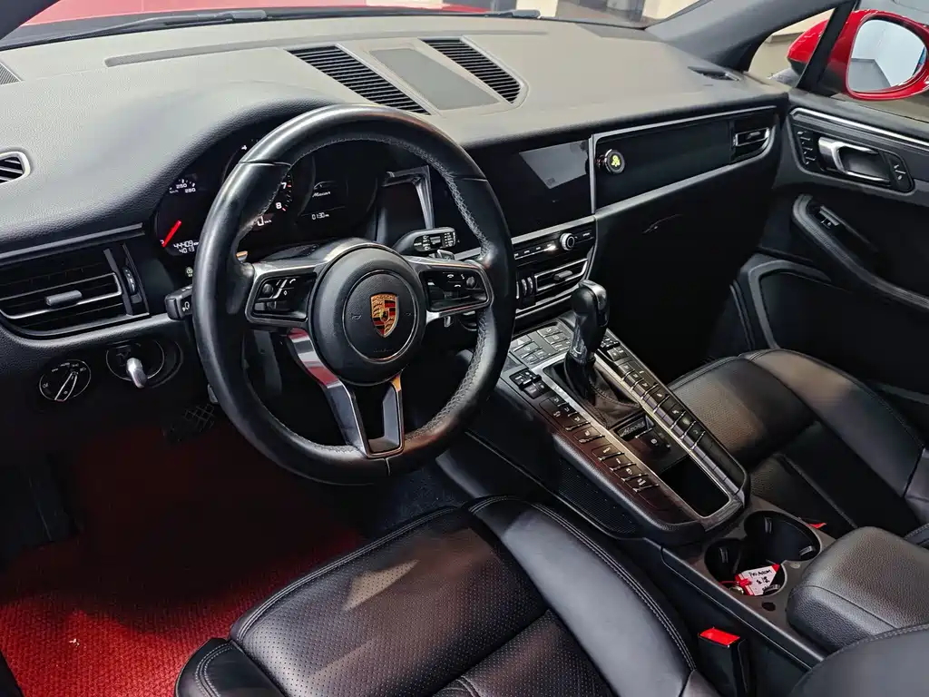 Porsche Macan — миниатюра 8