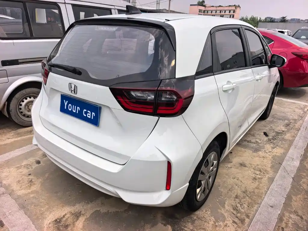 Honda Fit — миниатюра 5
