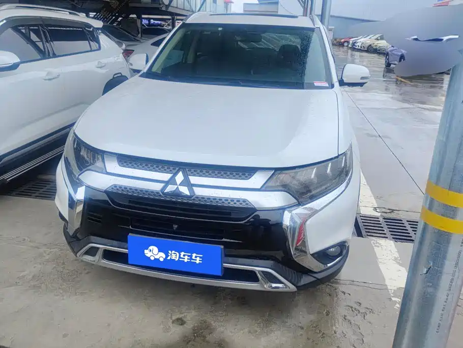 Mitsubishi Outlander — миниатюра 2