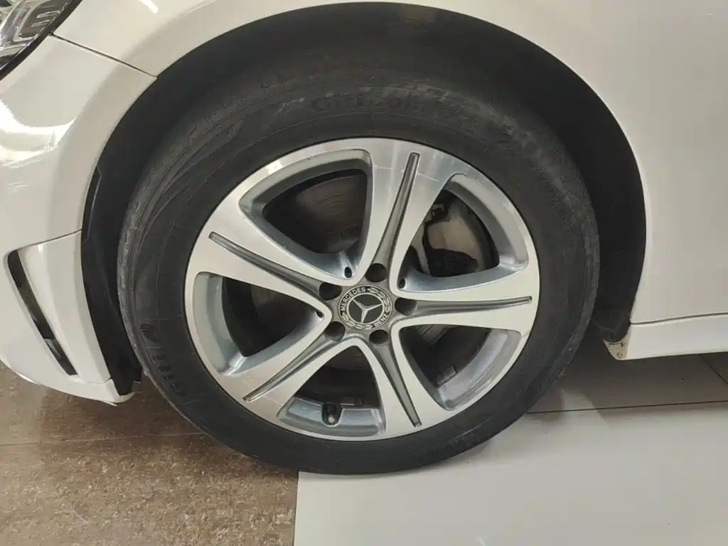 Mercedes-Benz C-Class — миниатюра 23