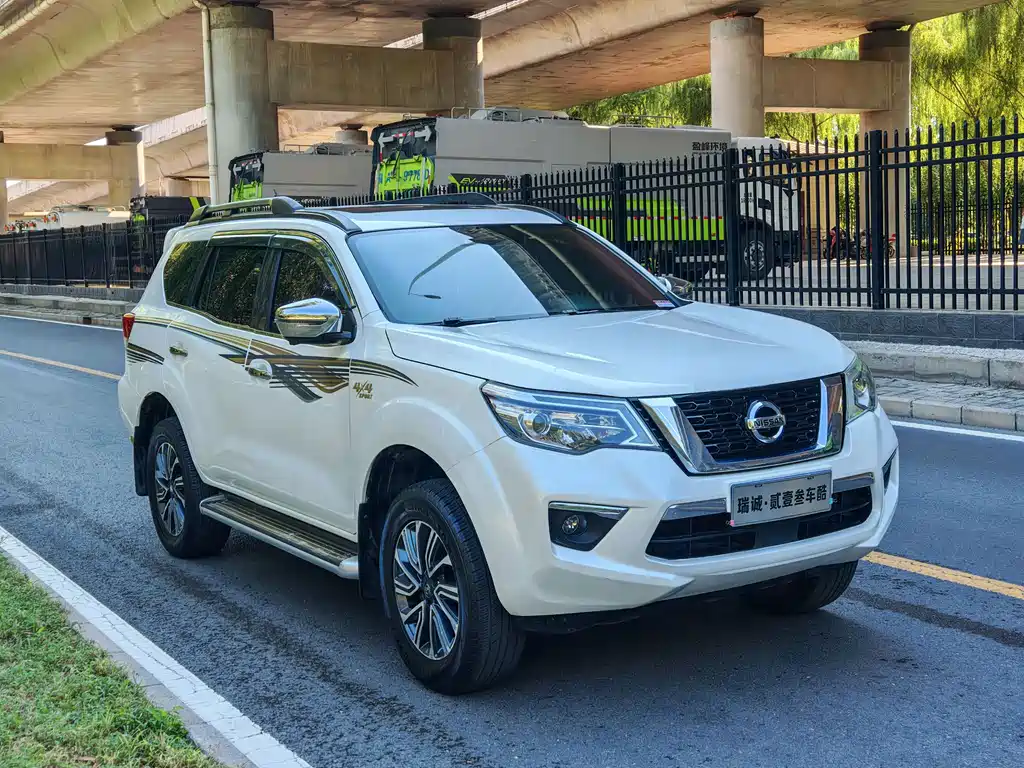 Nissan Terra — миниатюра 3