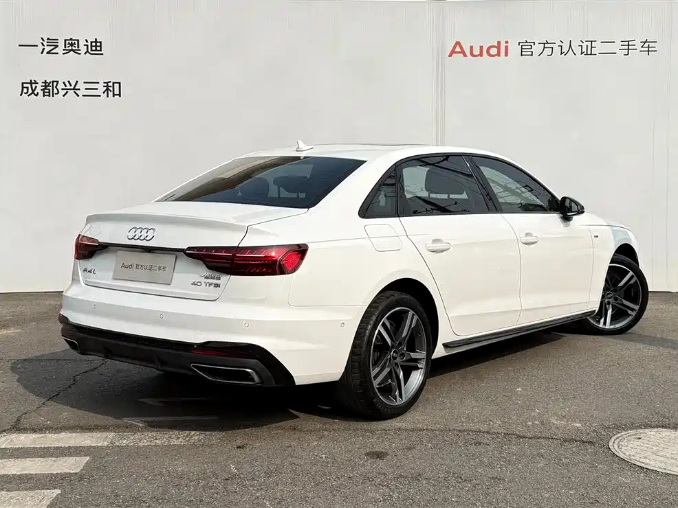 AUDI A4L