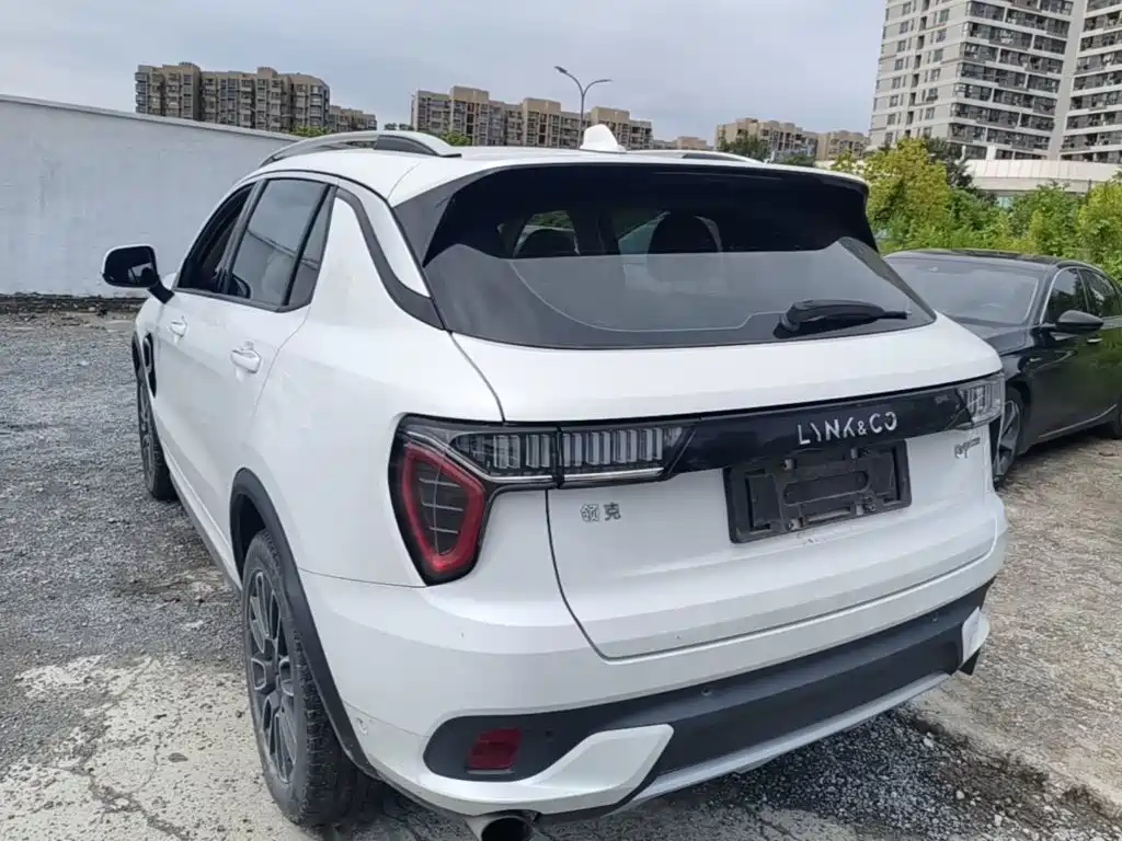 Lynk & Co 01 EM-P — миниатюра 5