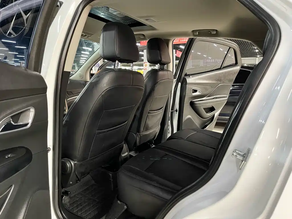 Buick Encore — миниатюра 10