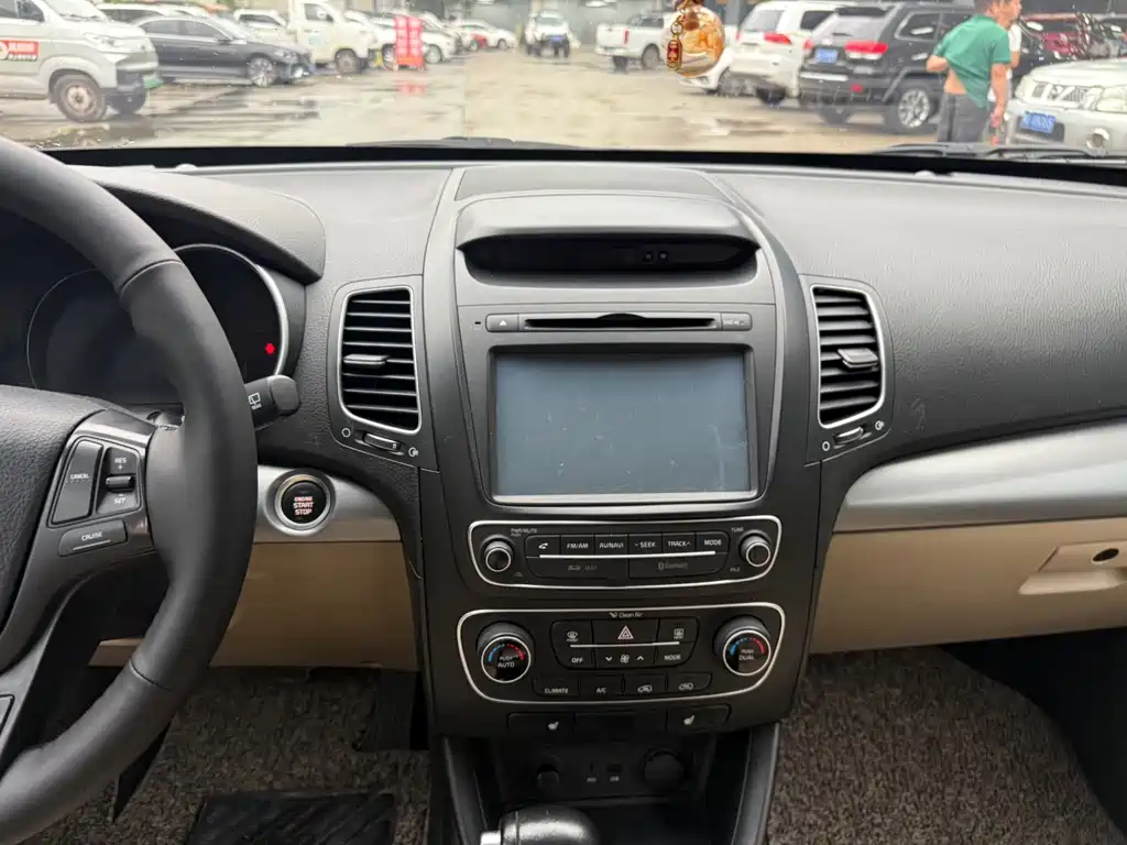 Kia Sorento — миниатюра 7