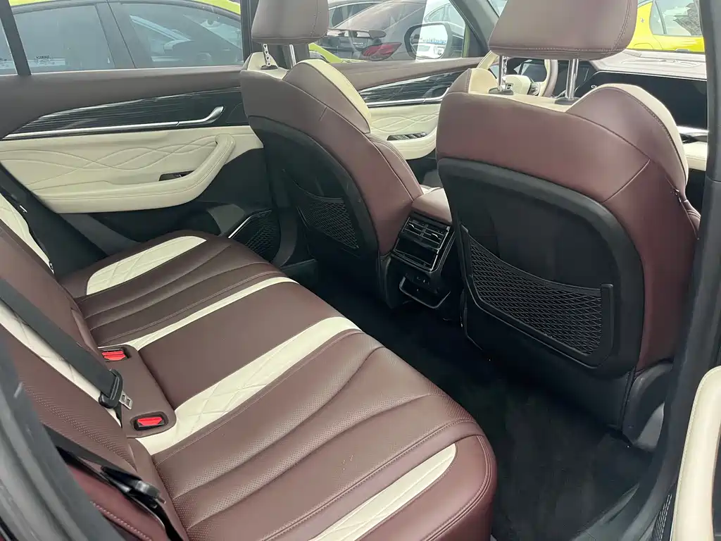 Geely Xingyue L — миниатюра 11