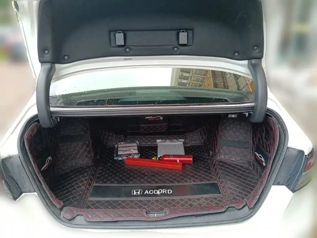 Honda Accord — миниатюра 10
