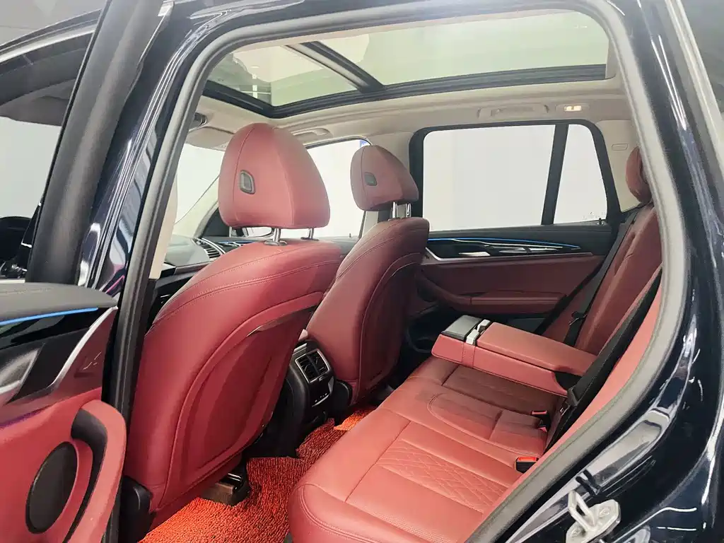 BMW iX3 — миниатюра 11