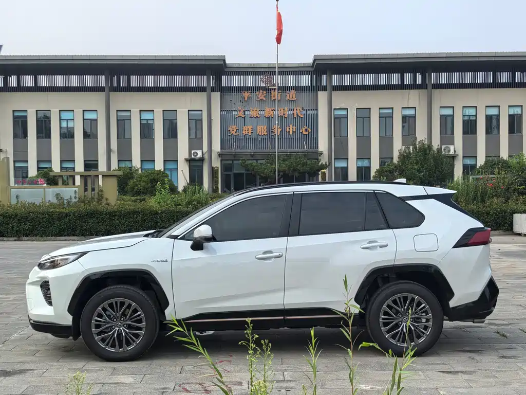 Toyota Wildlander — миниатюра 4