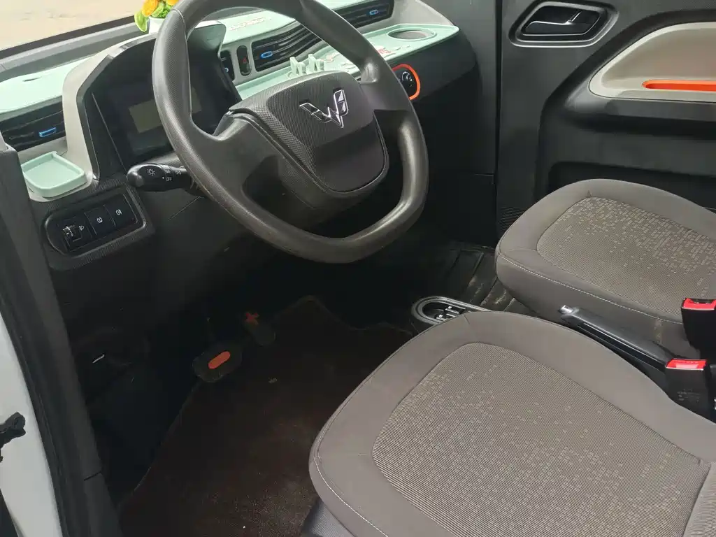 Wuling MINIEV — миниатюра 4