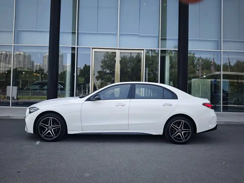 Mercedes-Benz C-Class C 2026 C 260 L Sport