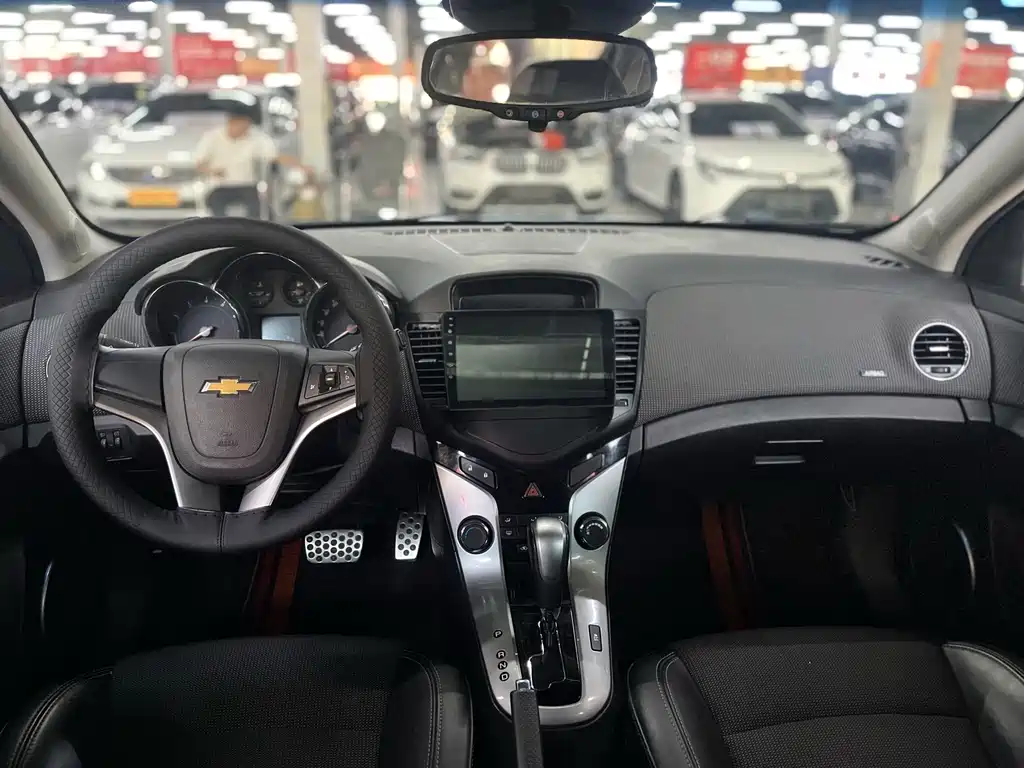 Chevrolet Cruze — миниатюра 8