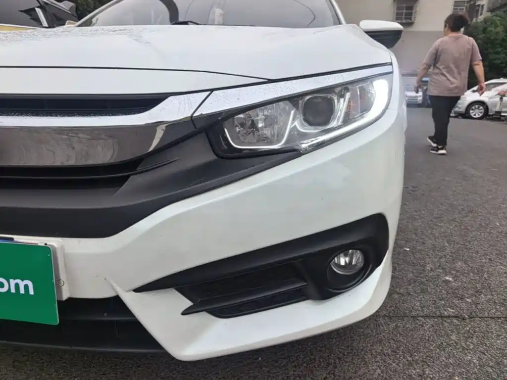 Honda Civic — миниатюра 24