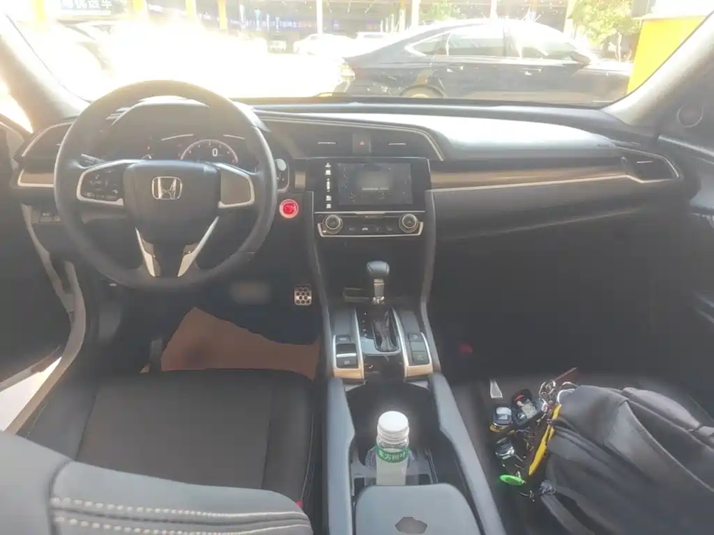 Honda Civic — миниатюра 10