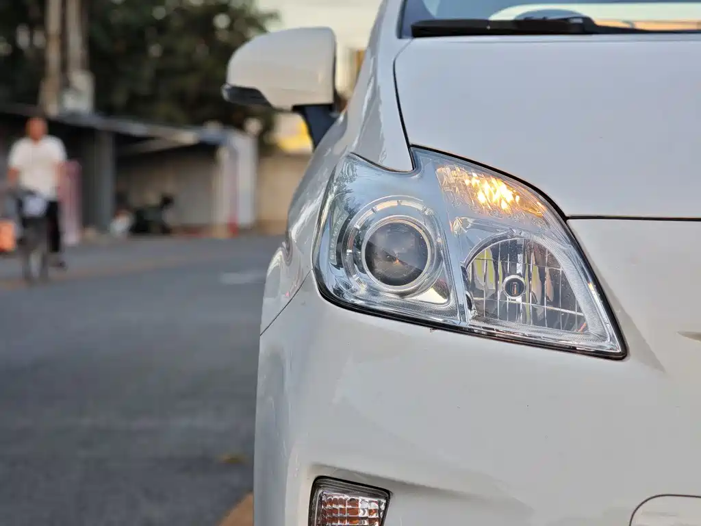Toyota Prius — миниатюра 15