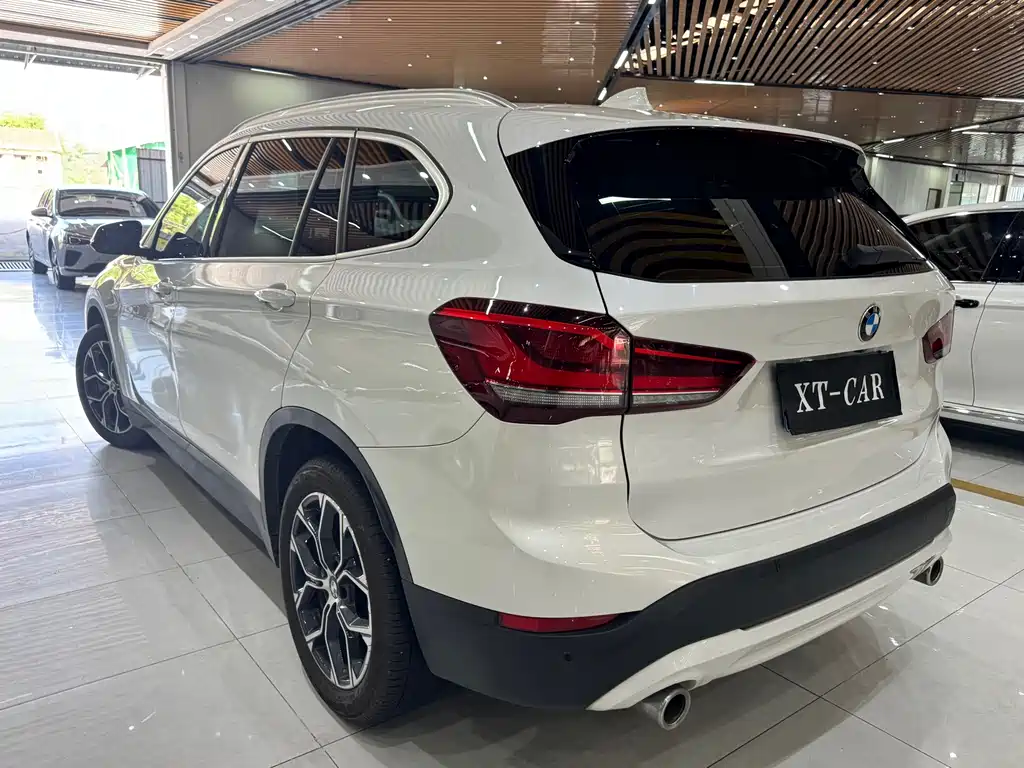 BMW X1 — миниатюра 11