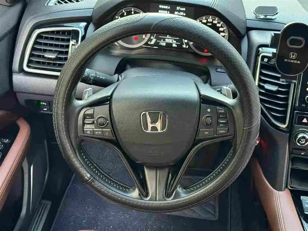 Honda UR-V — миниатюра 6