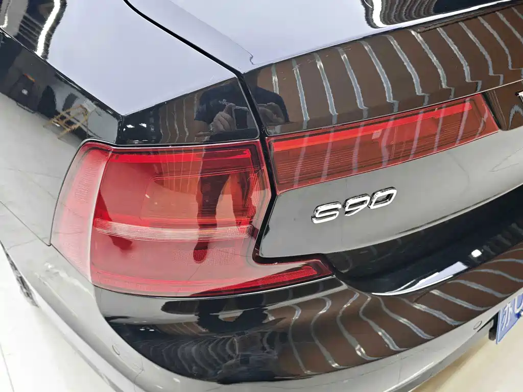 Volvo S90 — миниатюра 18