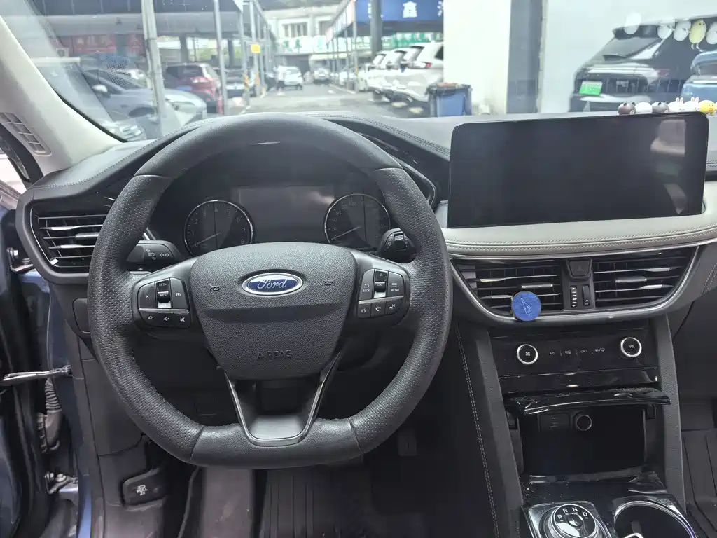 Ford Escape — миниатюра 16