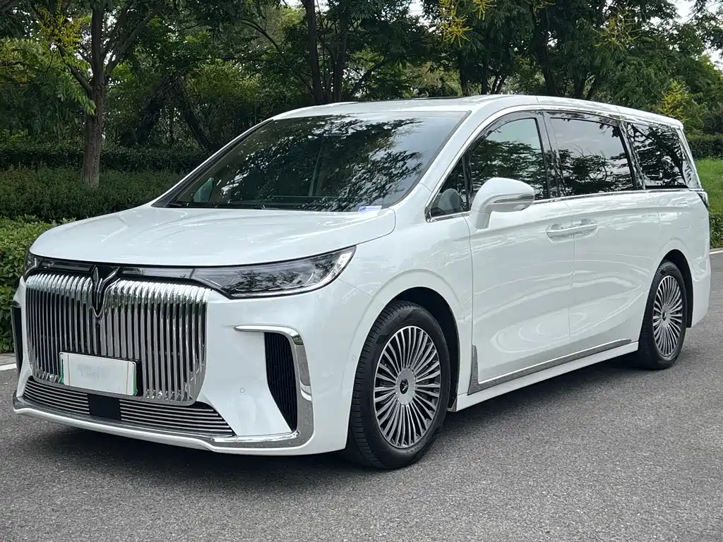 LANTU AUTOMOBILE LANTU DREAMER