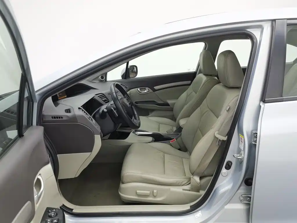 Honda Civic — миниатюра 10