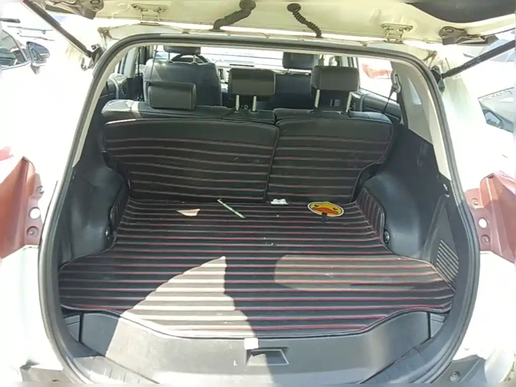 Toyota RAV4 — миниатюра 24