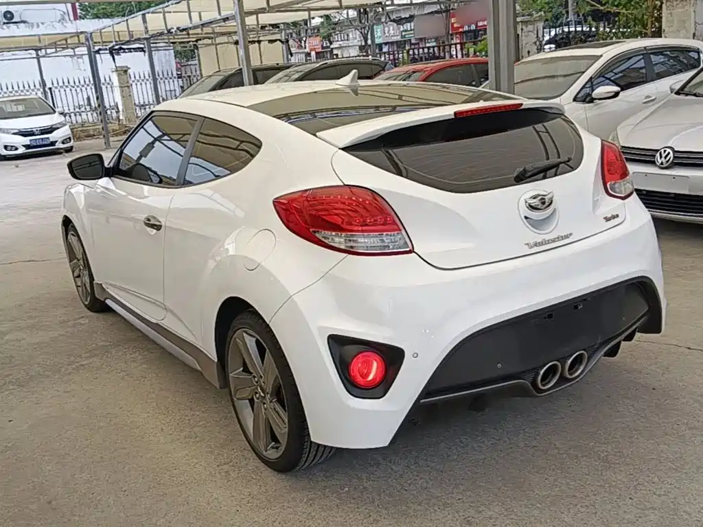 Hyundai Veloster — миниатюра 5